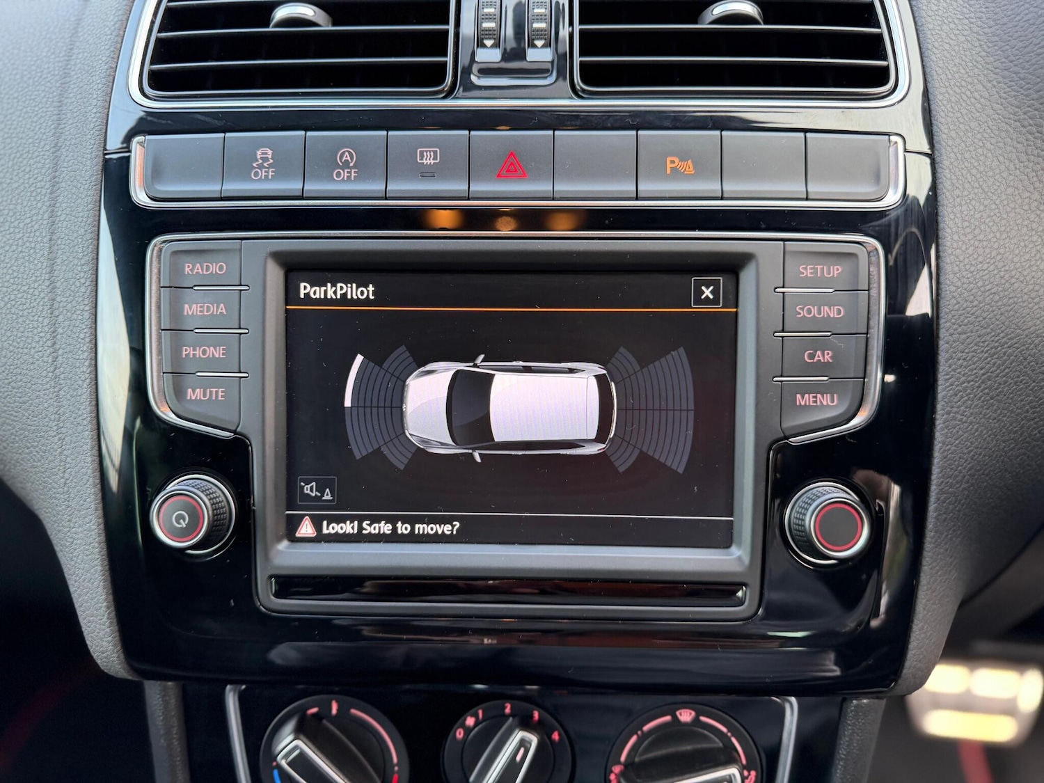 Used Volkswagen Polo 2016 for sale - 76326544: Photo 52