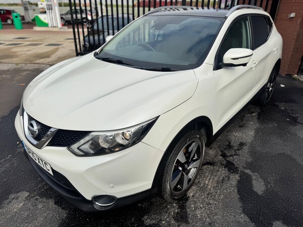 Used Nissan Qashqai 2015 for sale - 76239528: Photo 11