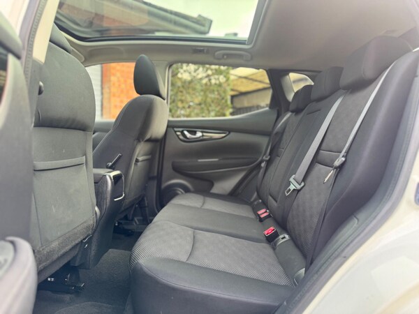 Used Nissan Qashqai 2015 for sale - 76239528: Photo 24