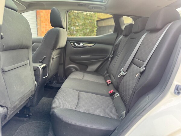 Used Nissan Qashqai 2015 for sale - 76239528: Photo 25