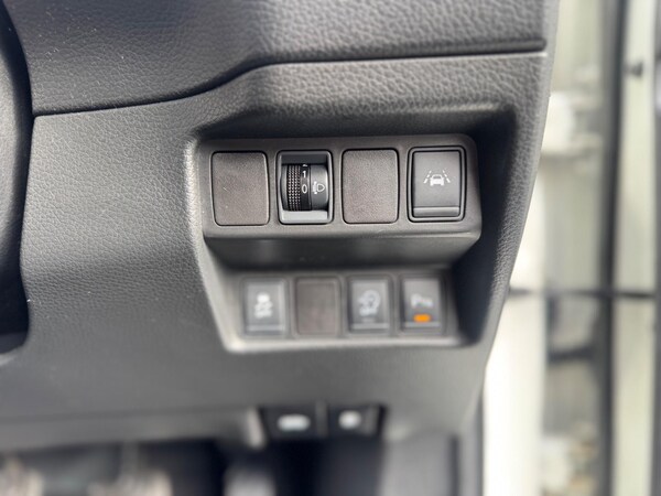 Used Nissan Qashqai 2015 for sale - 76239528: Photo 29