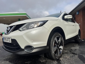 Used Nissan Qashqai 2015 for sale - 76239528: Photo 3