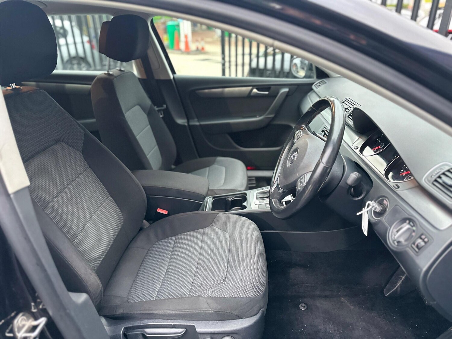 Used Volkswagen Passat 2013 for sale - 76071796: Photo 25