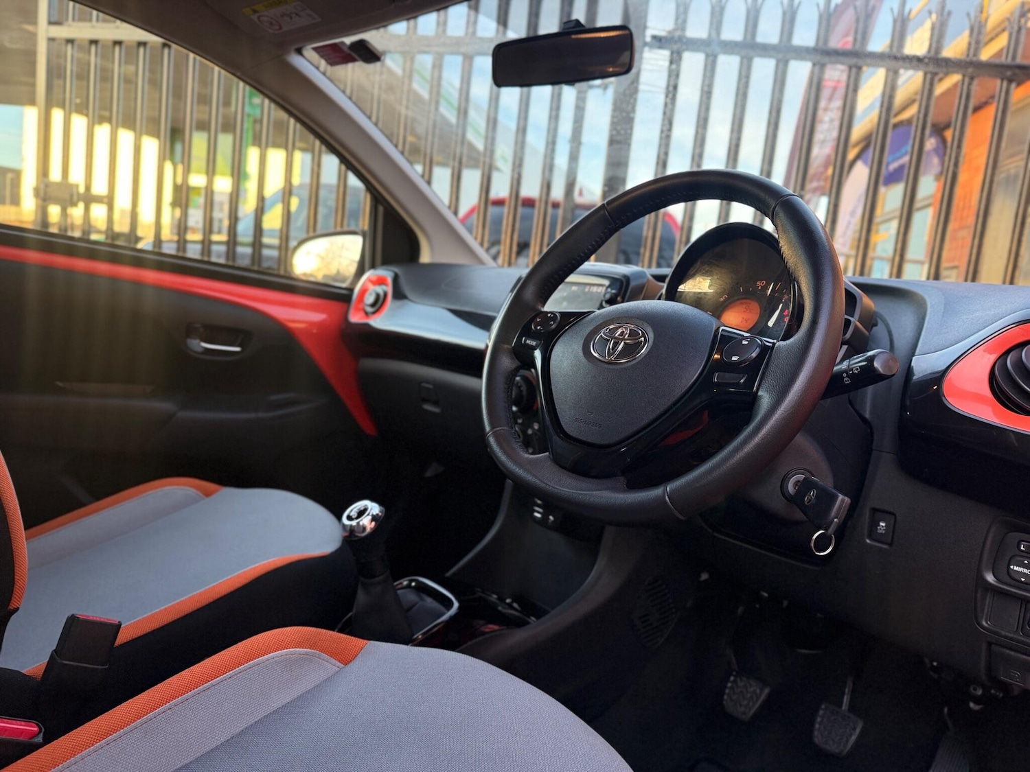 Used Toyota AYGO 2015 for sale - 76942471: Photo 24