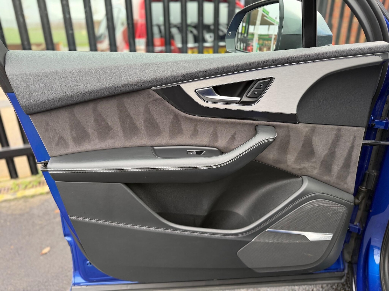 Used Audi Q7 2017 for sale - 77144669: Photo 36