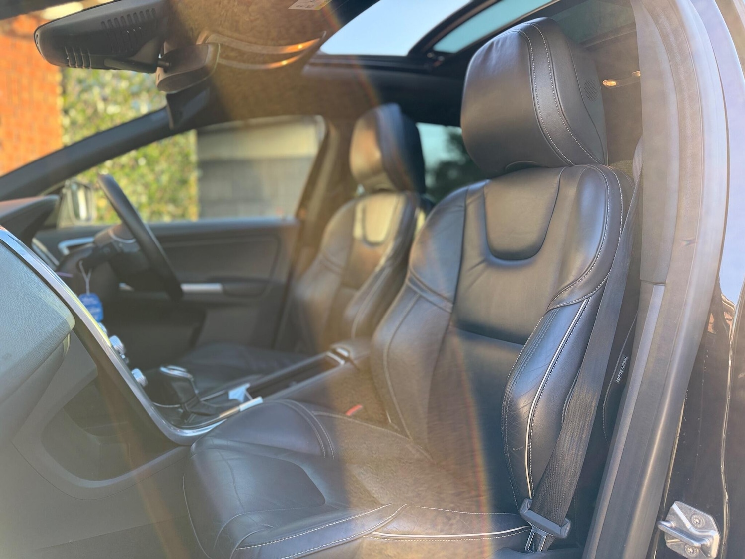 Used Volvo XC60 2015 for sale - 77097533: Photo 39