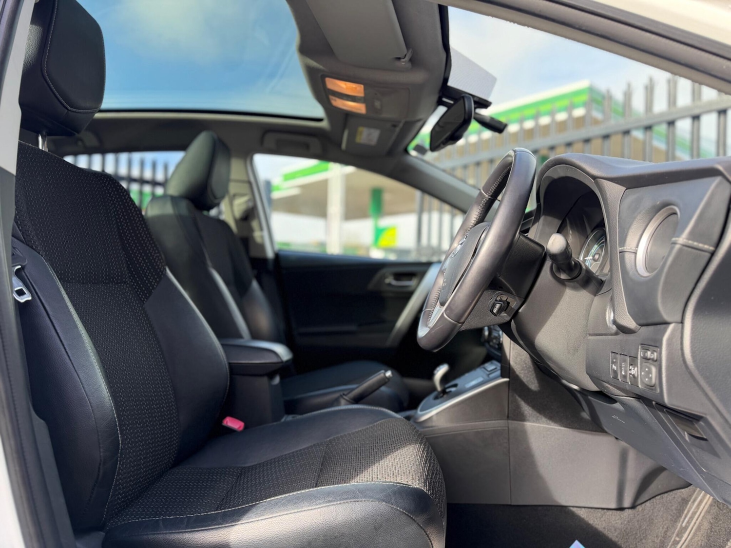 Used Toyota Auris 2015 for sale - 77468626: Photo 24