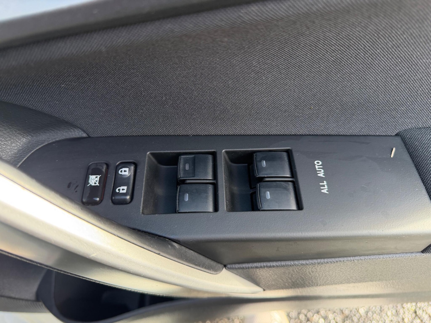 Used Toyota Auris 2015 for sale - 77468626: Photo 35