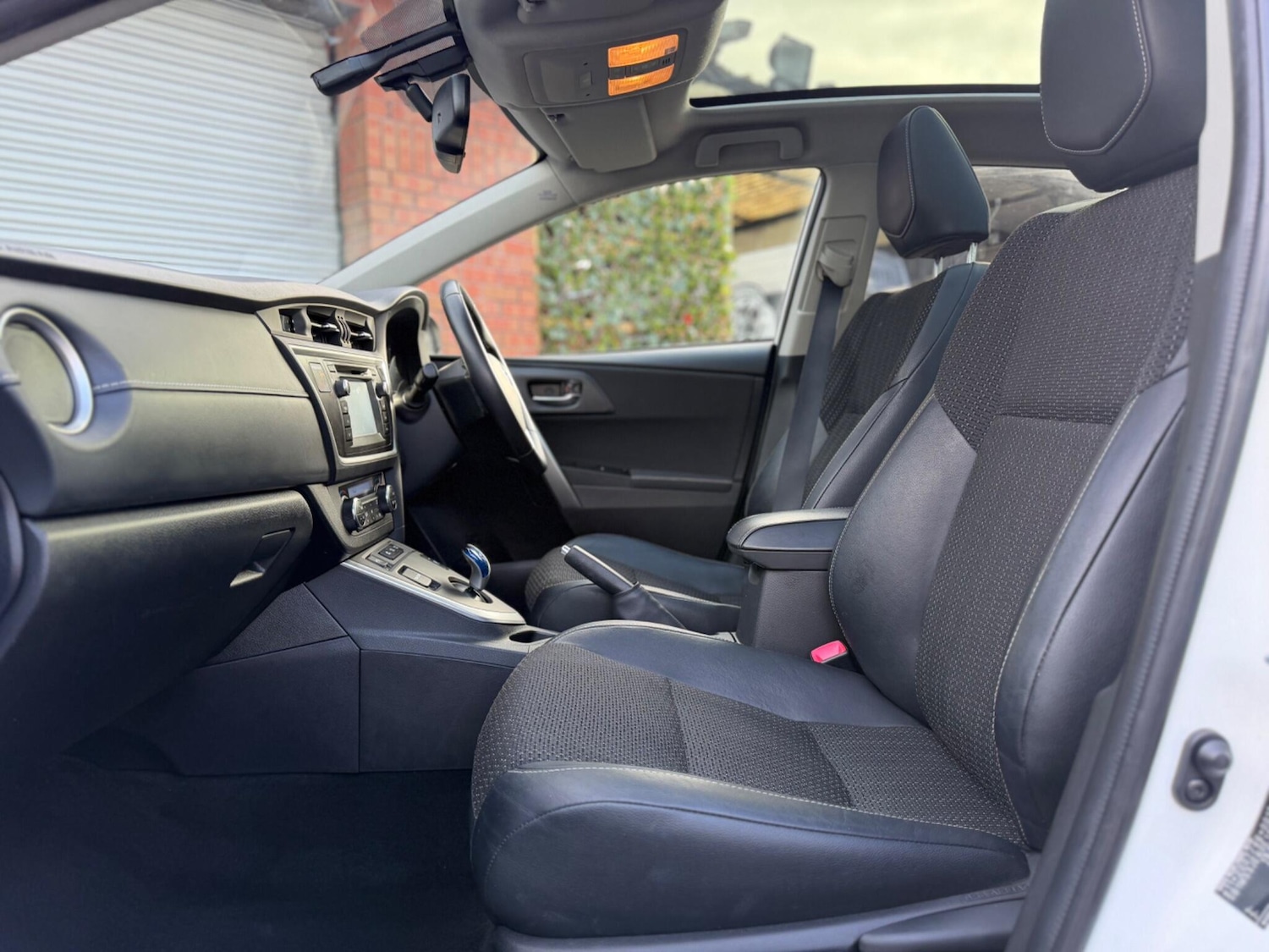 Used Toyota Auris 2015 for sale - 77468626: Photo 48