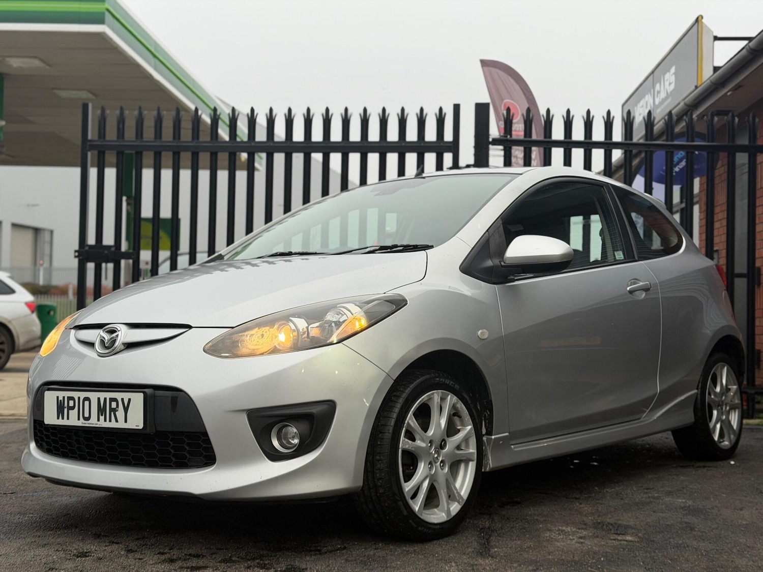 Used Mazda Mazda2 2010 for sale - 77039773: Photo 3