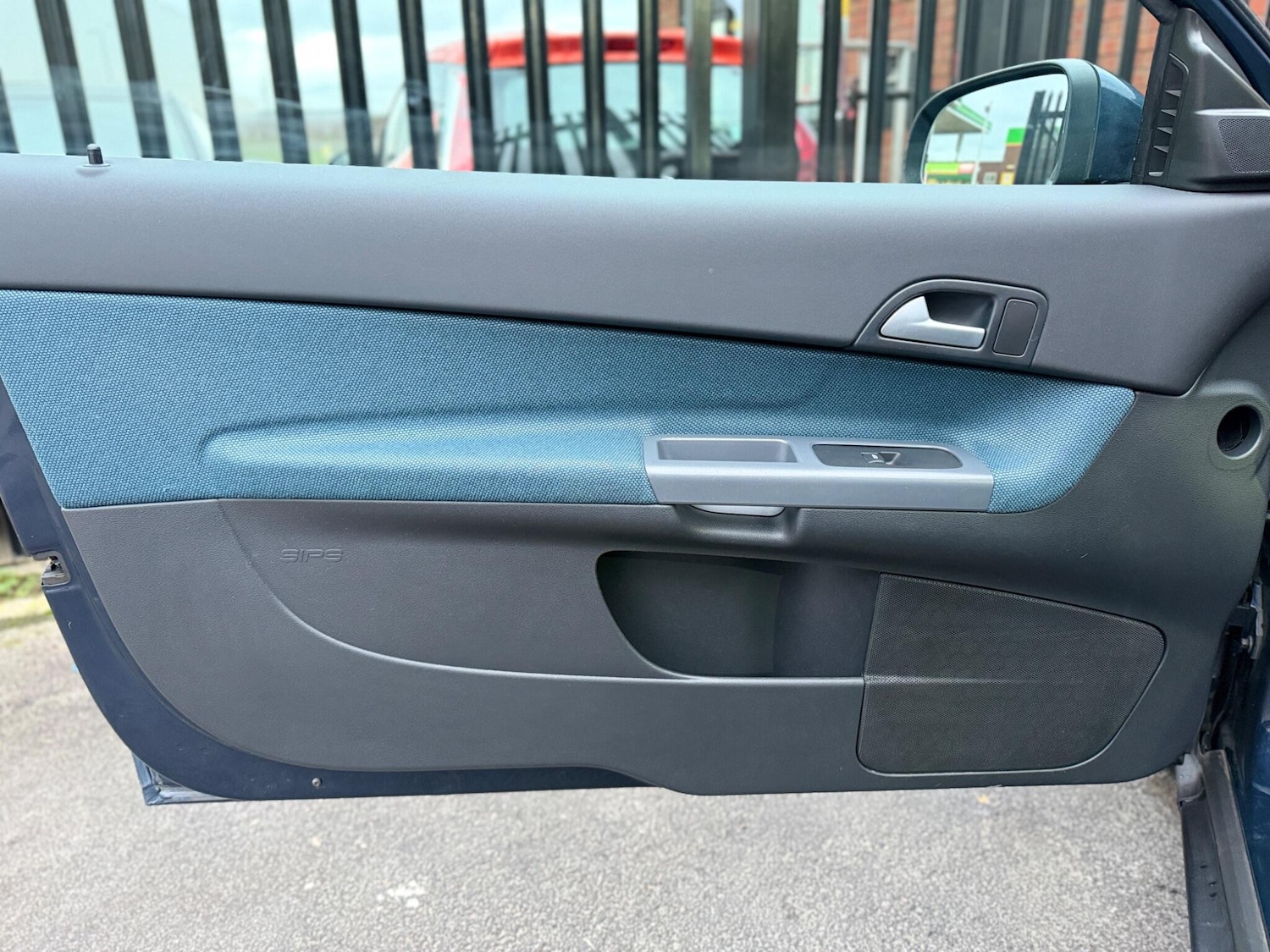 Used Volvo C30 2011 for sale - 77496537: Photo 29