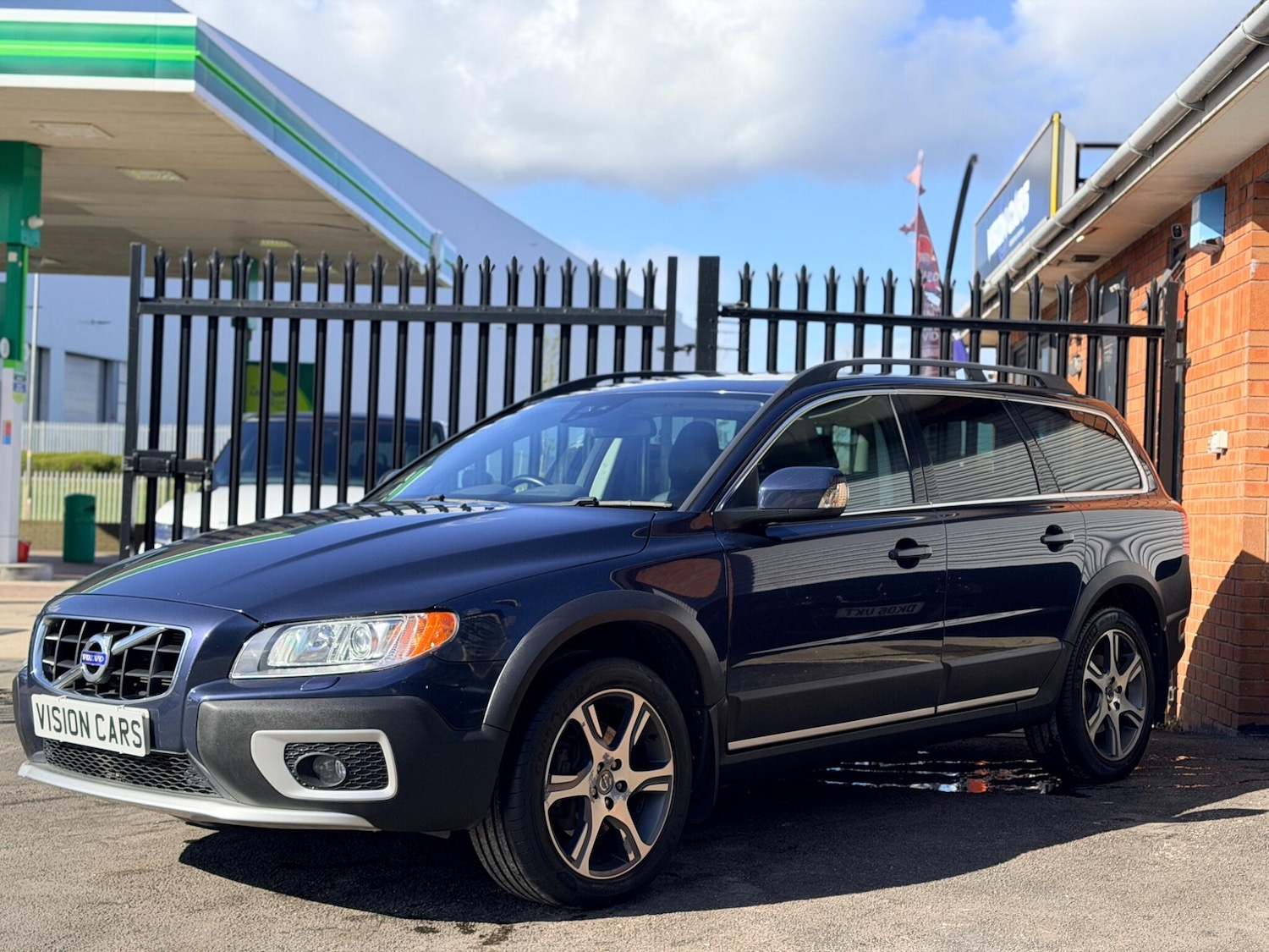 Used Volvo XC70 2011 for sale - 78057526: Photo 4