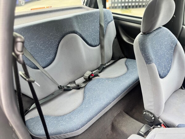 Used Nissan Micra 2002 for sale - 76215195: Photo 13