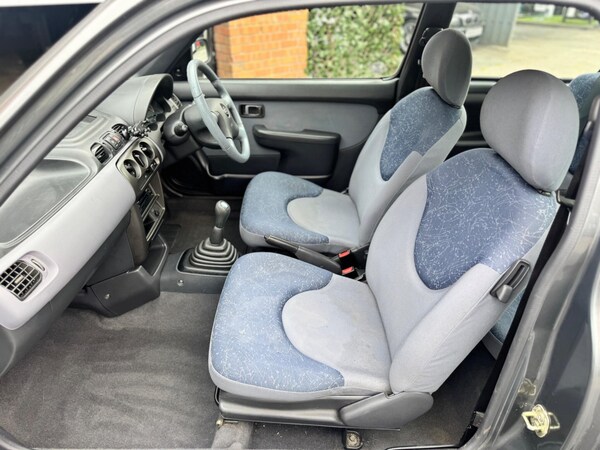 Used Nissan Micra 2002 for sale - 76215195: Photo 19