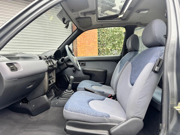 Used Nissan Micra 2002 for sale - 76215195: Photo 20