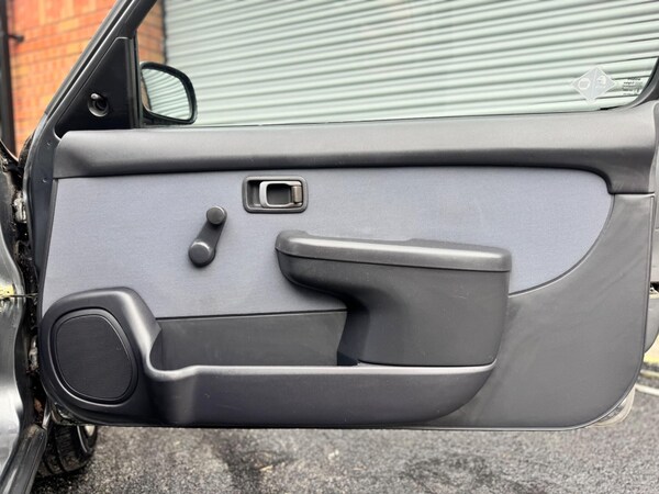 Used Nissan Micra 2002 for sale - 76215195: Photo 21