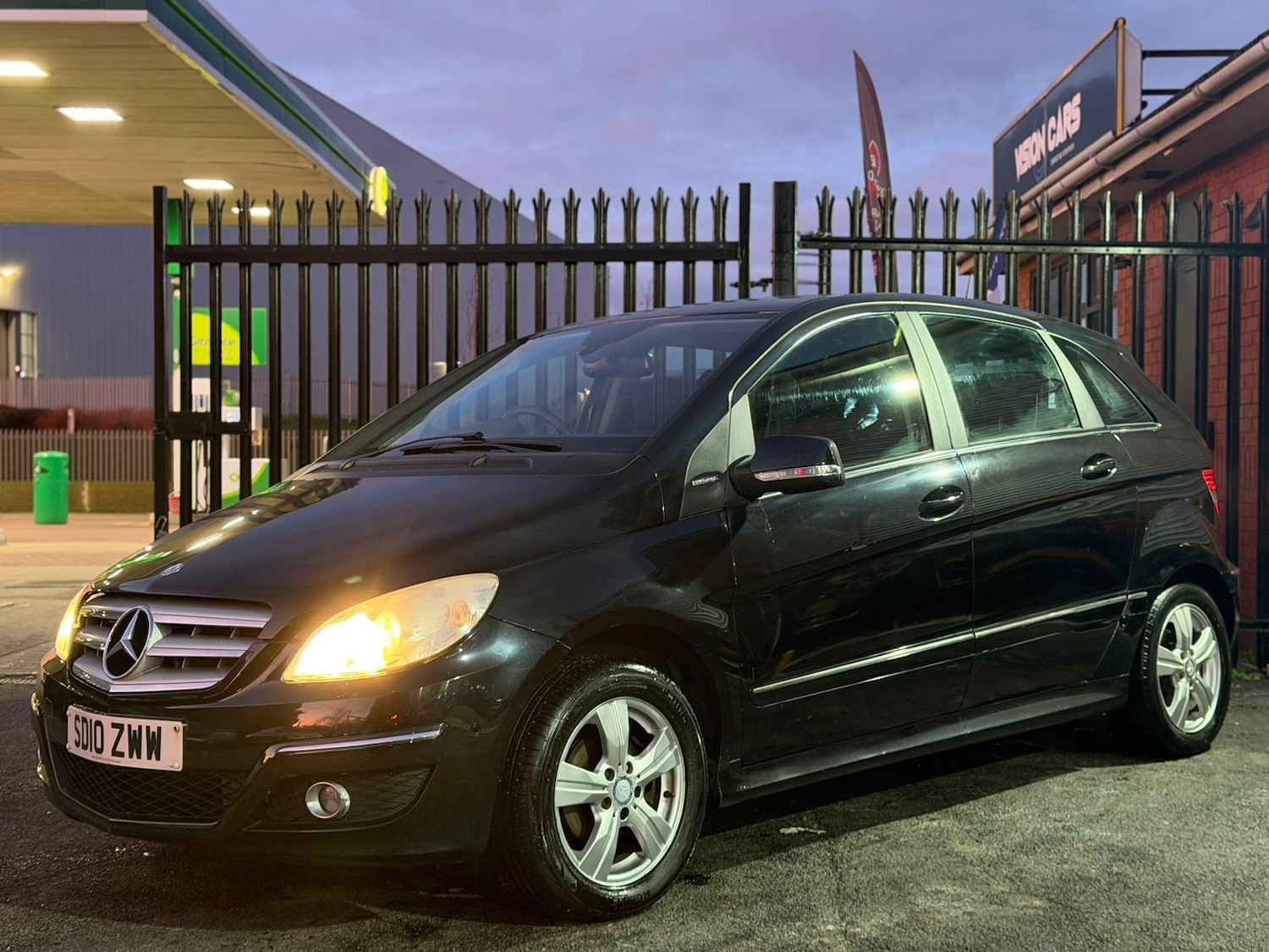 Used Mercedes-Benz B Class 2010 for sale - 77081971: Photo 4