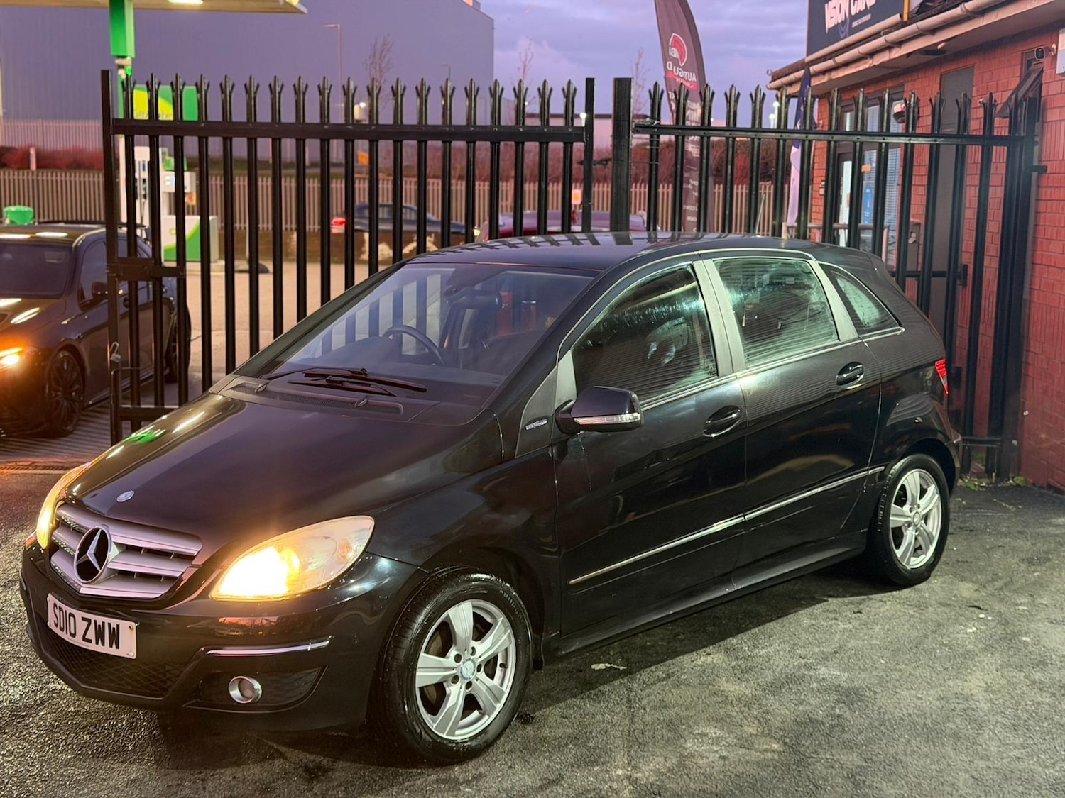 Used Mercedes-Benz B Class 2010 for sale - 77081971: Photo 9