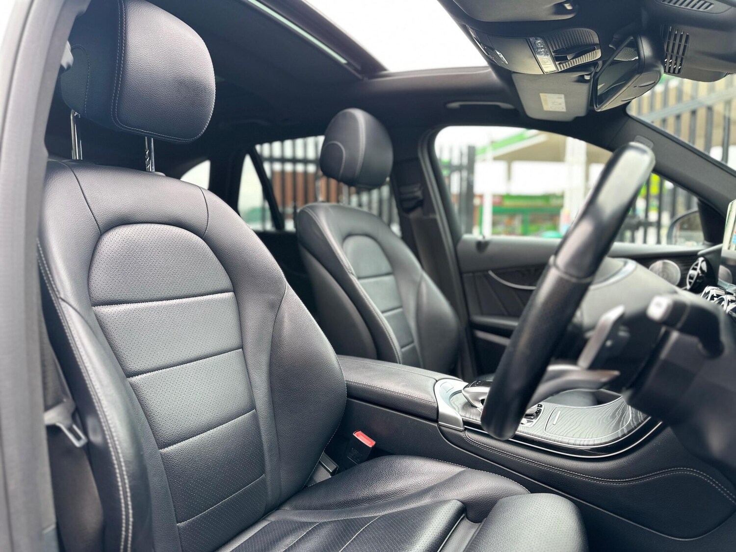 Used Mercedes-Benz GLC 2017 for sale - 76072745: Photo 22