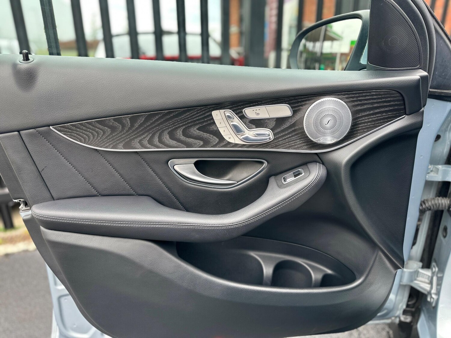 Used Mercedes-Benz GLC 2017 for sale - 76072745: Photo 38