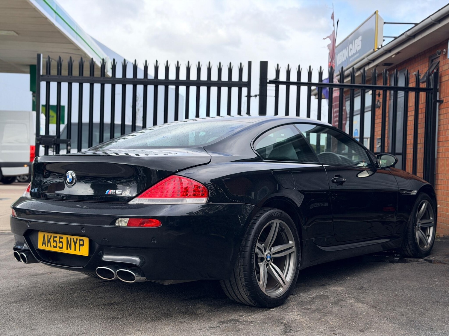Used BMW M6 2005 for sale - 78057851: Photo 13