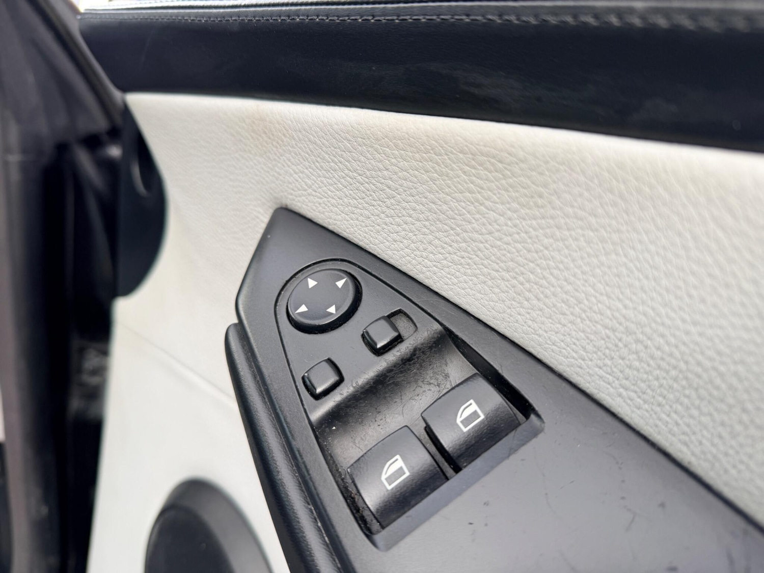 Used BMW M6 2005 for sale - 78057851: Photo 22