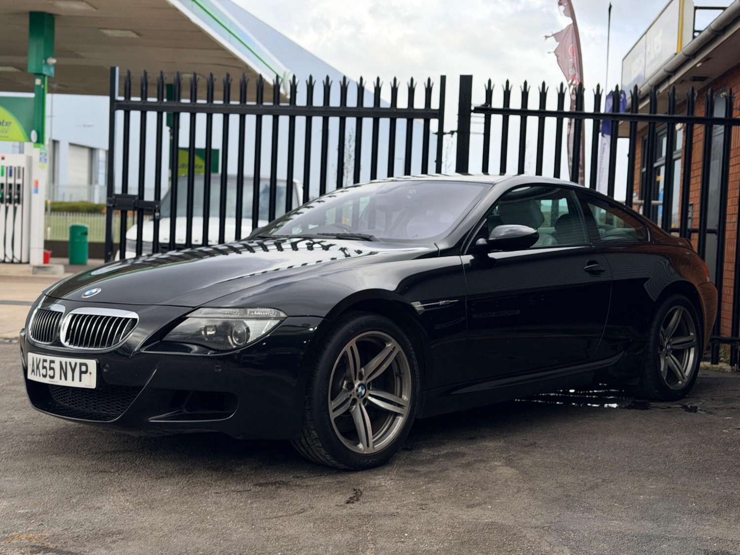 Used BMW M6 2005 for sale - 78057851: Photo 5