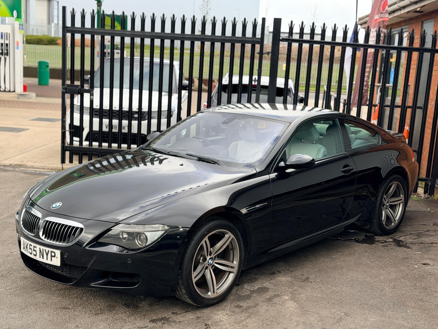 Used BMW M6 2005 for sale - 78057851: Photo 9