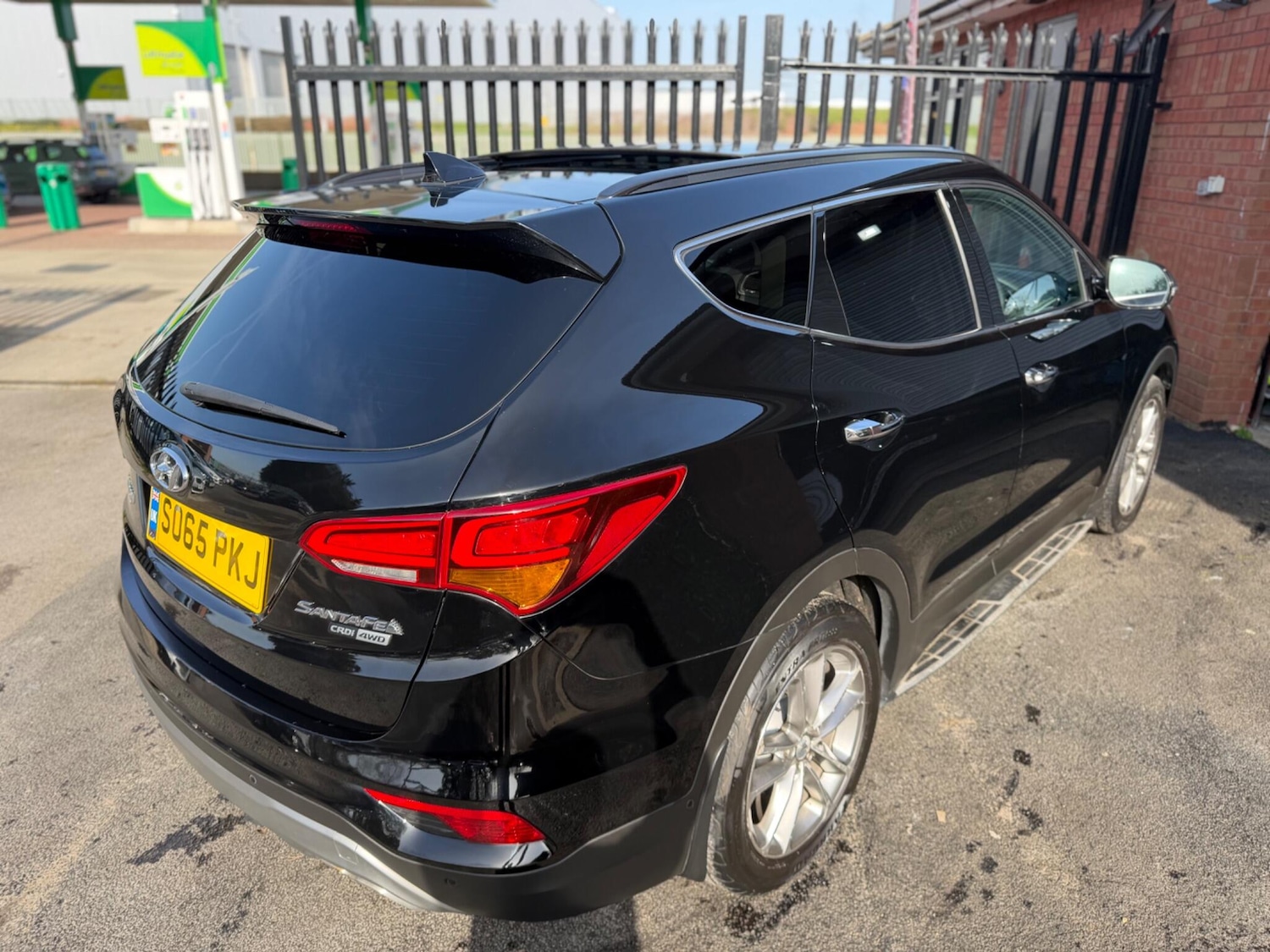 Used Hyundai Santa Fe 2016 for sale - 77625680: Photo 21