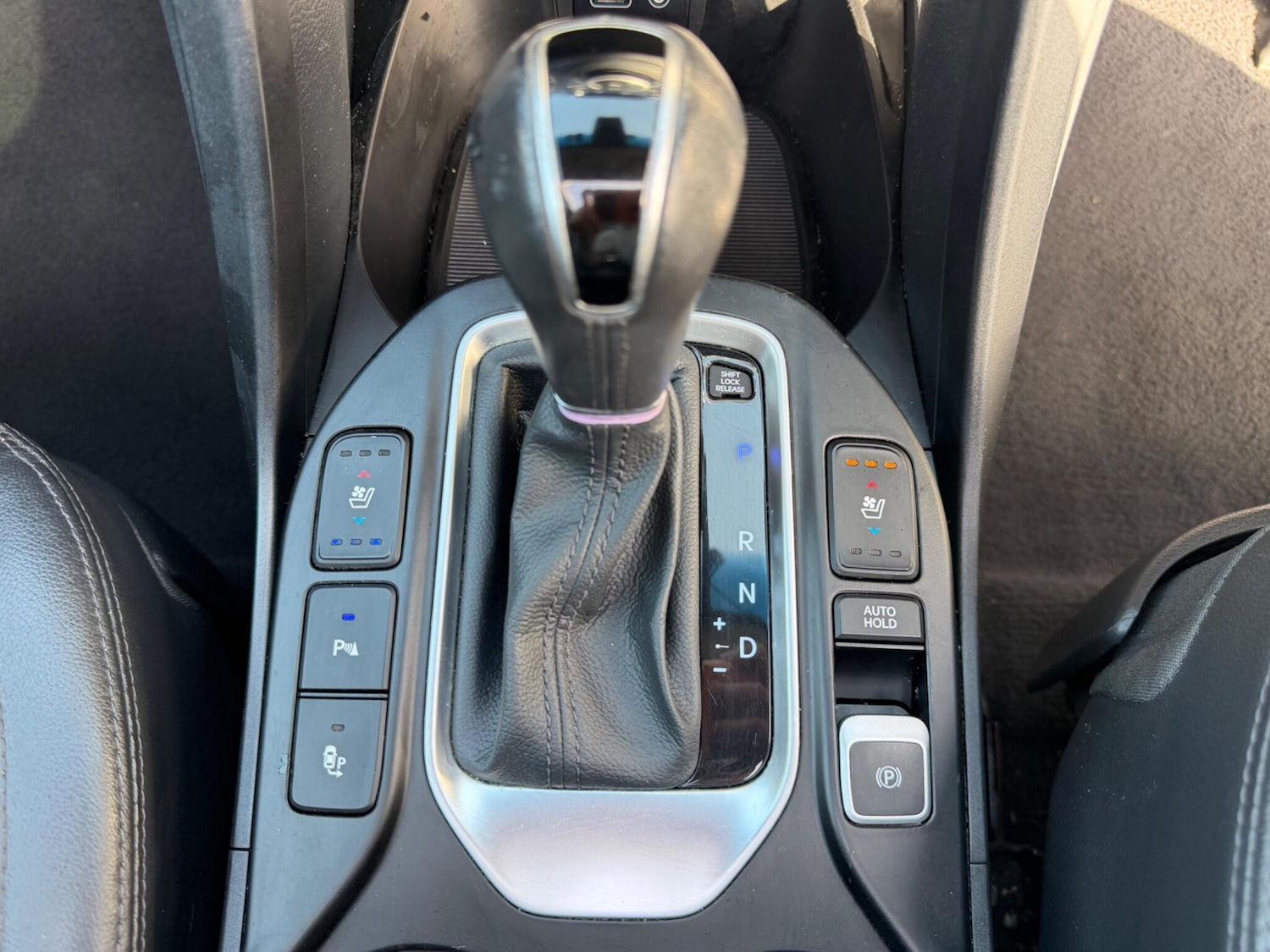 Used Hyundai Santa Fe 2016 for sale - 77625680: Photo 23