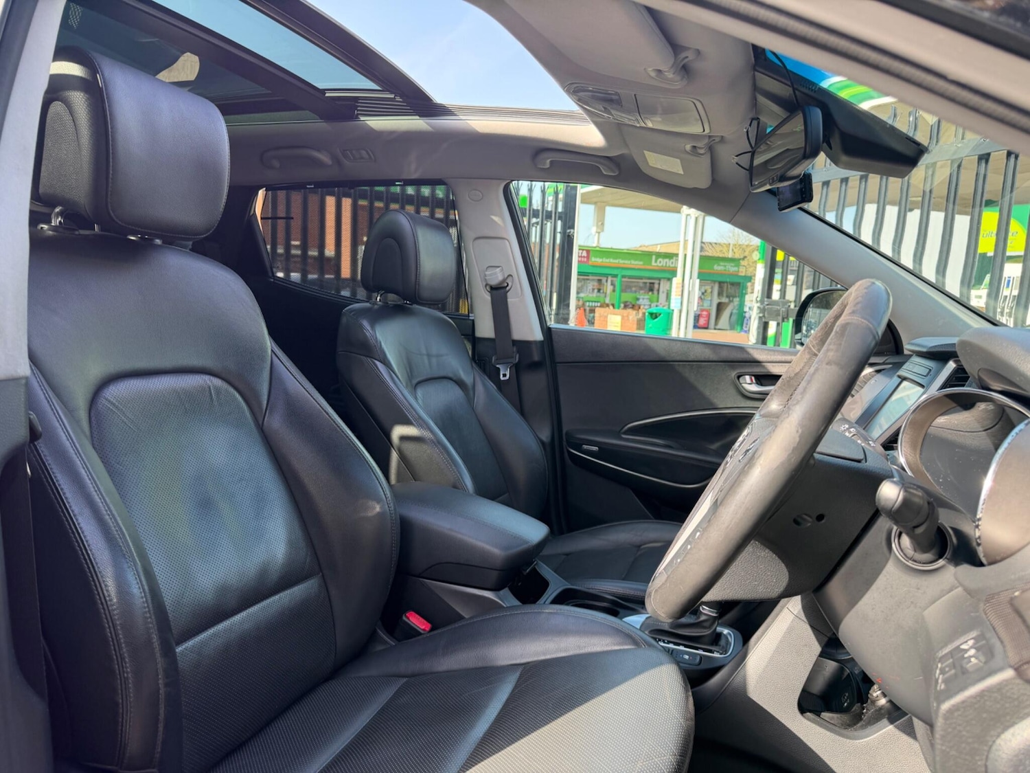 Used Hyundai Santa Fe 2016 for sale - 77625680: Photo 27