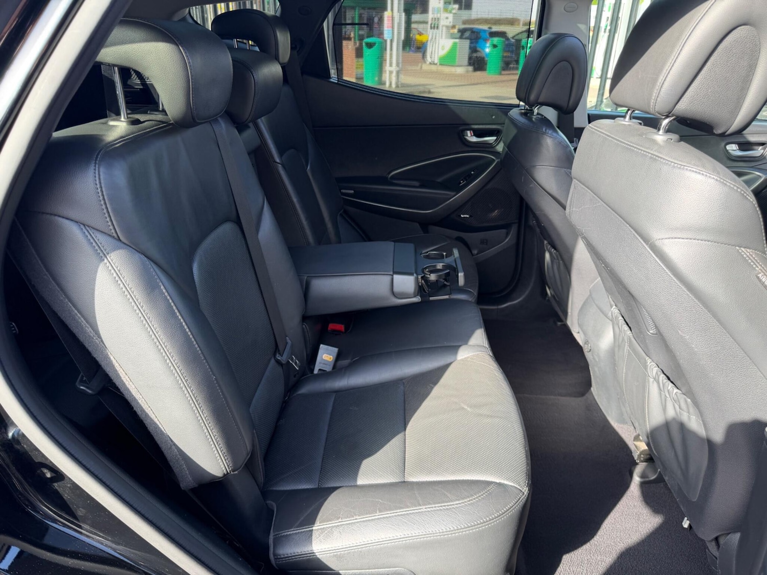 Used Hyundai Santa Fe 2016 for sale - 77625680: Photo 31