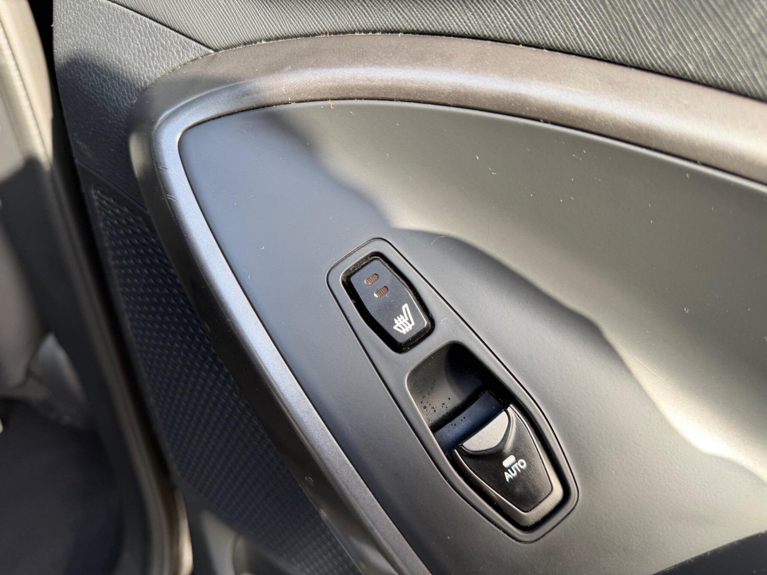 Used Hyundai Santa Fe 2016 for sale - 77625680: Photo 39