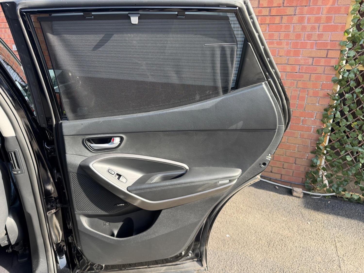 Used Hyundai Santa Fe 2016 for sale - 77625680: Photo 40