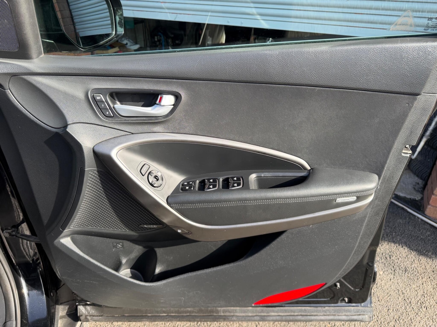 Used Hyundai Santa Fe 2016 for sale - 77625680: Photo 41