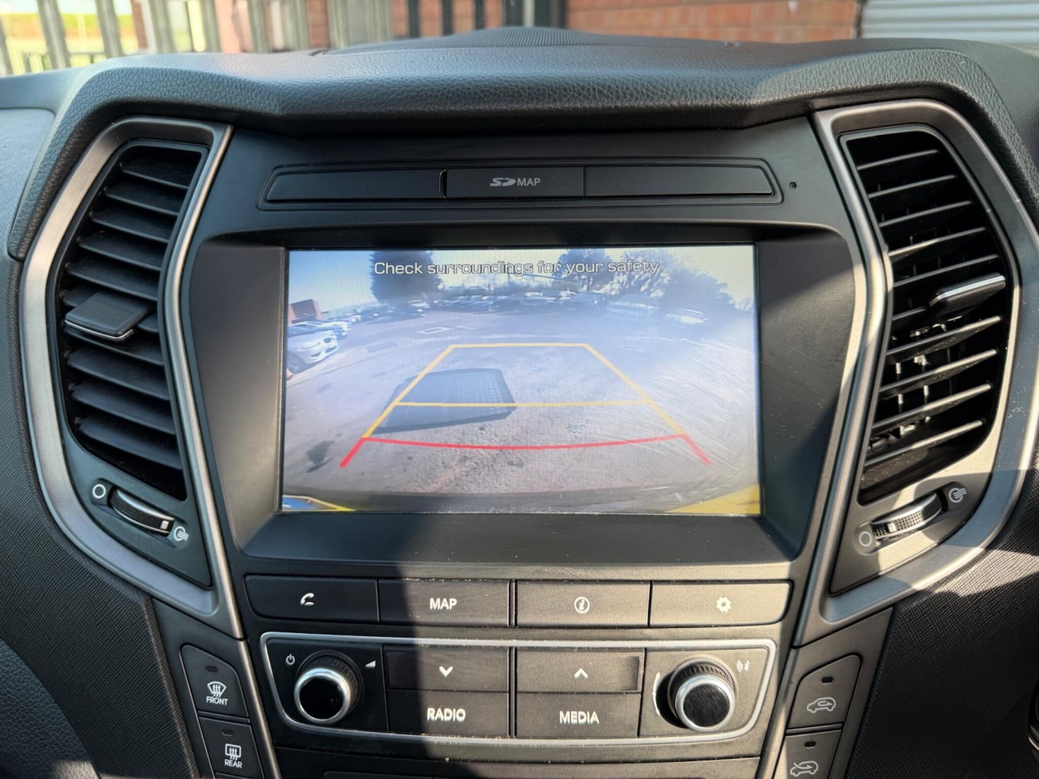 Used Hyundai Santa Fe 2016 for sale - 77625680: Photo 42