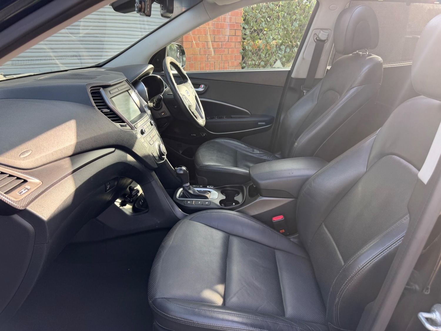 Used Hyundai Santa Fe 2016 for sale - 77625680: Photo 48