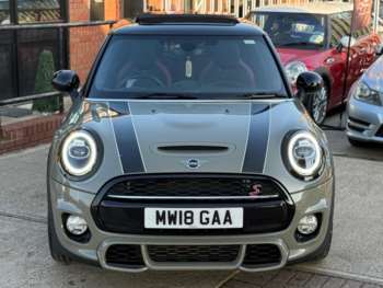 Used MINI Hatch 2018 for sale - 74802203: Photo