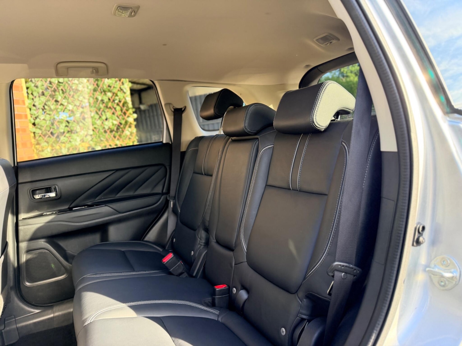 Used Mitsubishi Outlander 2017 for sale - 78157013: Photo 35