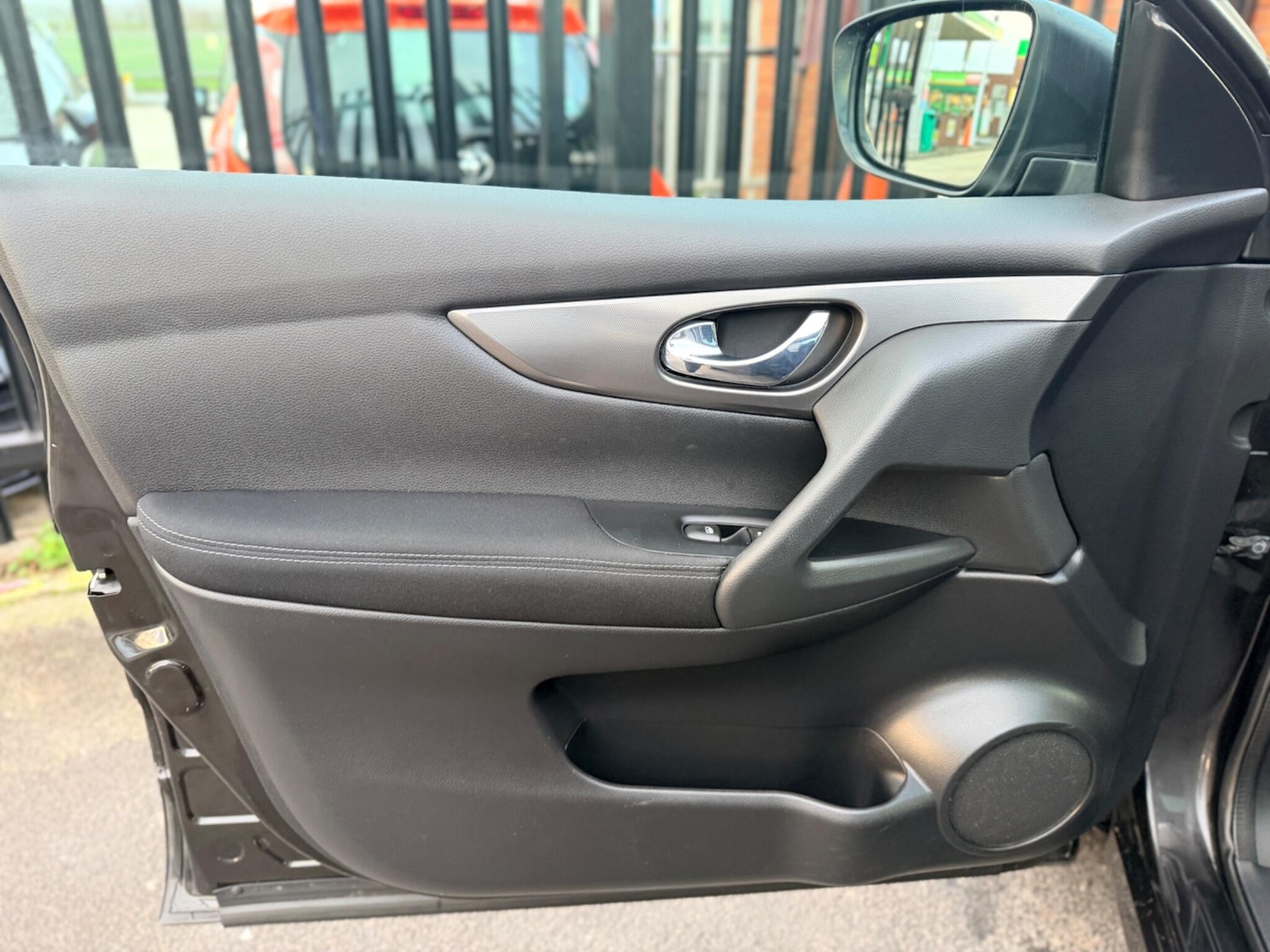 Used Nissan Qashqai 2018 for sale - 77624820: Photo 32
