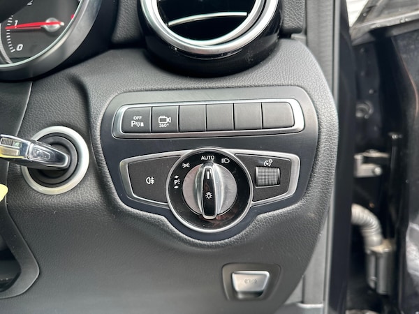 Used Mercedes-Benz GLC 2016 for sale - 75459312: Photo 35