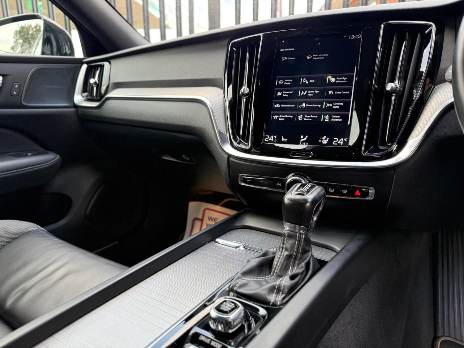 Used Volvo S60 2019 for sale - 76937383: Photo 31