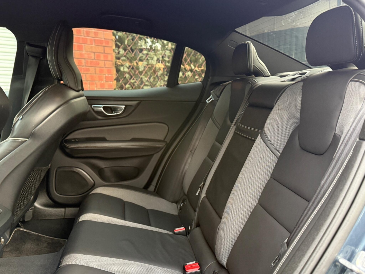 Used Volvo S60 2019 for sale - 76937383: Photo 36