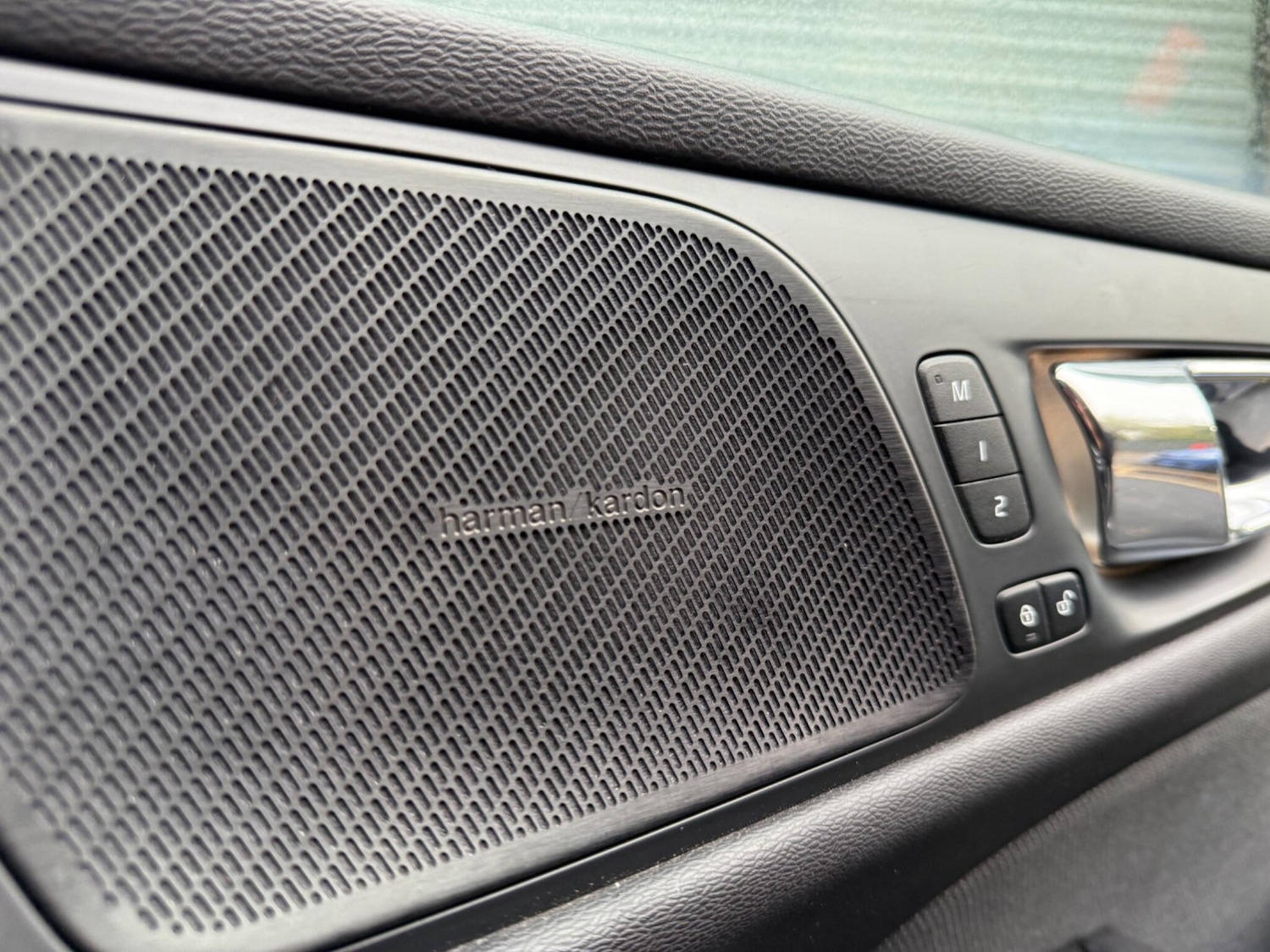 Used Volvo S60 2019 for sale - 76937383: Photo 37