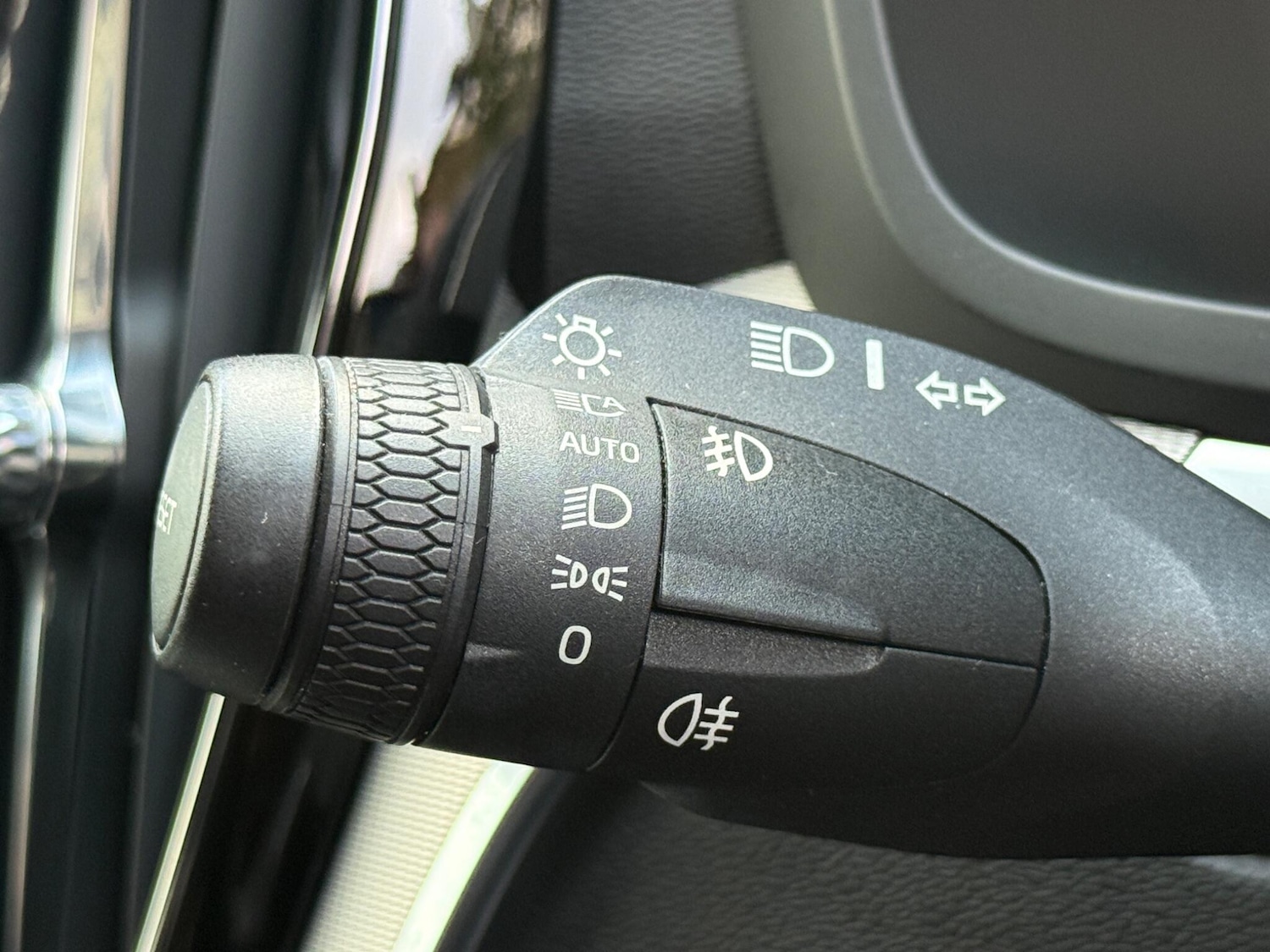 Used Volvo S60 2019 for sale - 76937383: Photo 38