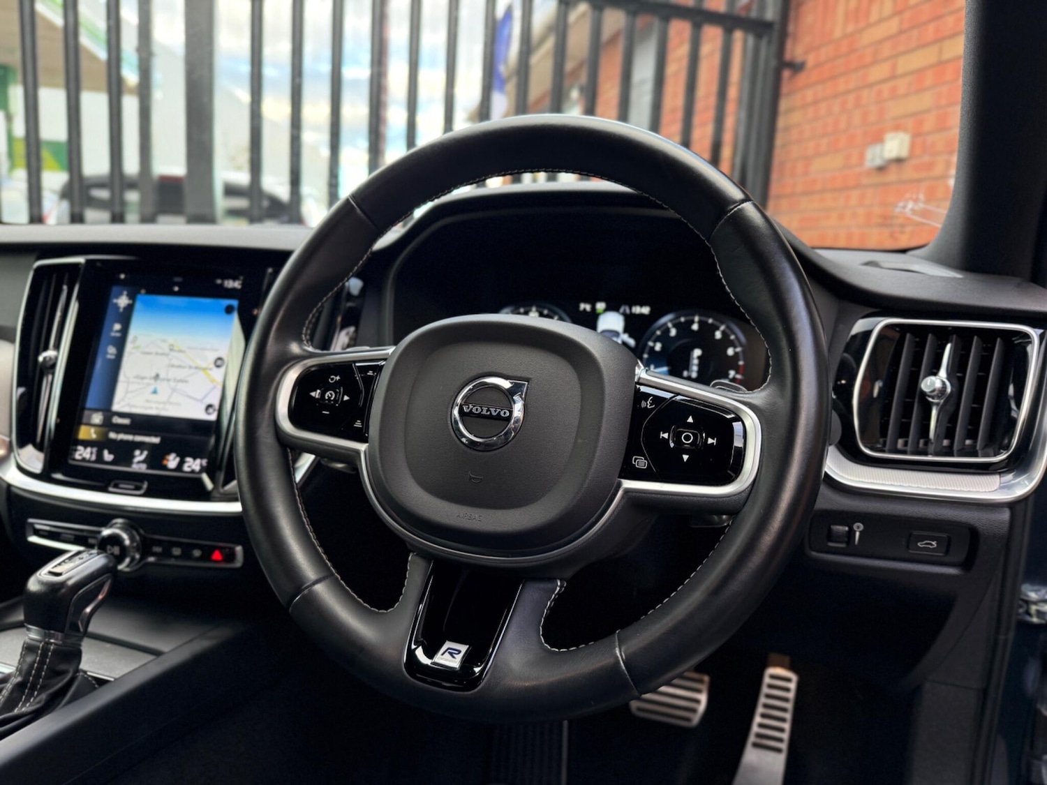 Used Volvo S60 2019 for sale - 76937383: Photo 42