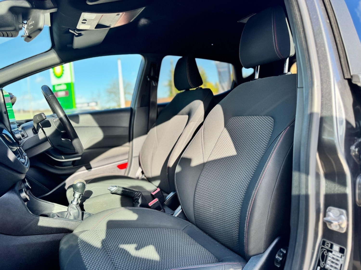 Used Ford Fiesta 2018 for sale - 76592082: Photo 26