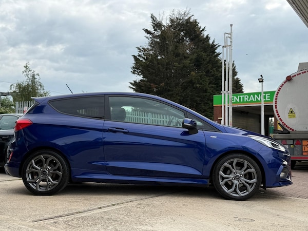 Used Ford Fiesta 2017 for sale - 74945362: Photo 15