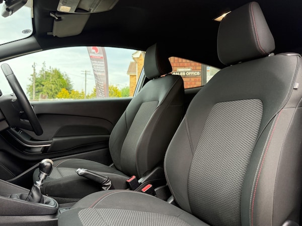 Used Ford Fiesta 2017 for sale - 74945362: Photo 28