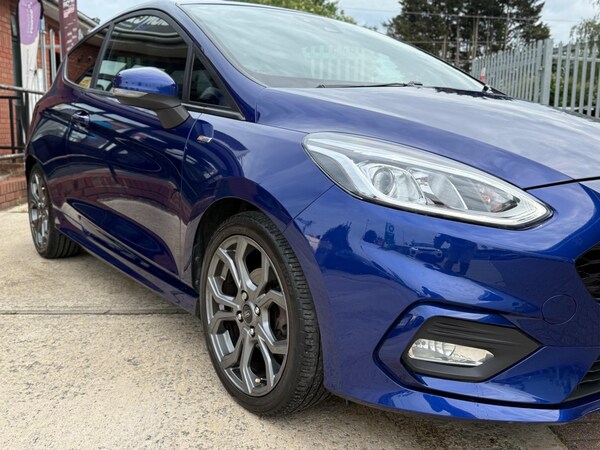 Used Ford Fiesta 2017 for sale - 74945362: Photo 3
